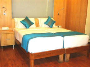  Hotel Emarald, New Delhi  Нью-Дели